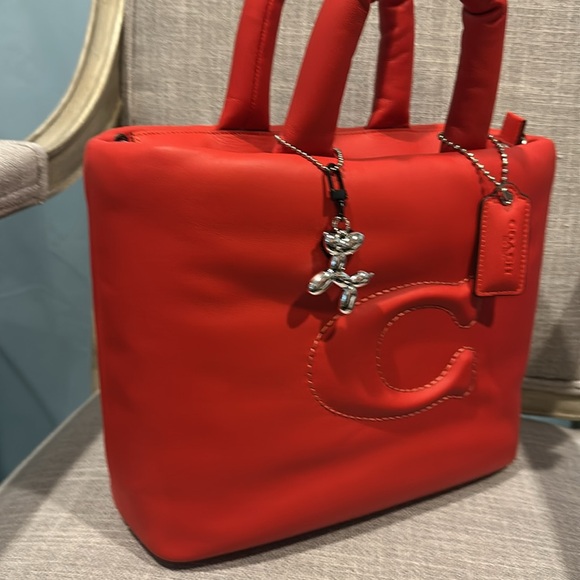 NEW Coach pillow tote bag - Picture 8 of 16